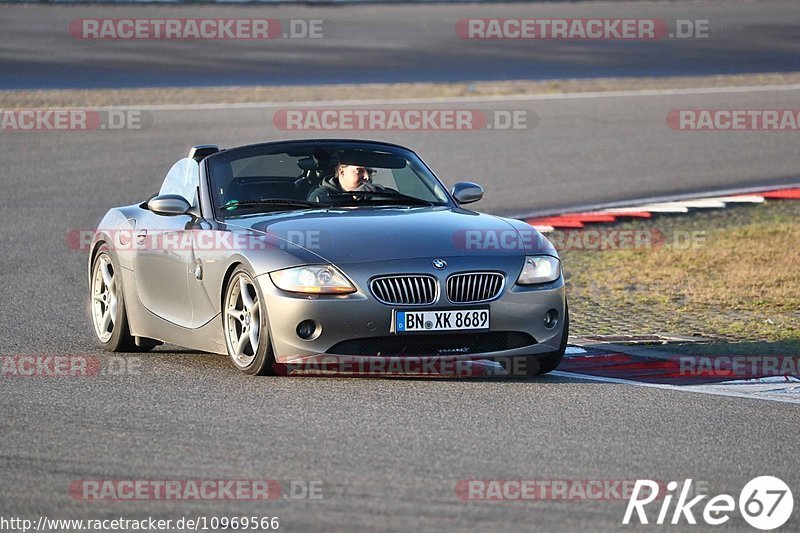 Bild #10969566 - Touristenfahrten Nürburgring GP-Strecke (29.09.2020)