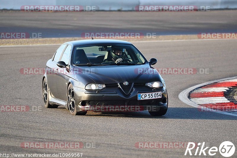 Bild #10969567 - Touristenfahrten Nürburgring GP-Strecke (29.09.2020)