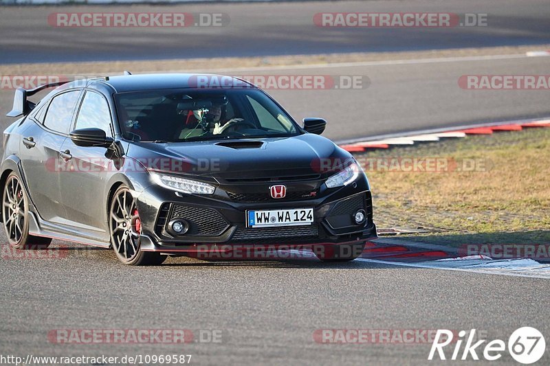 Bild #10969587 - Touristenfahrten Nürburgring GP-Strecke (29.09.2020)