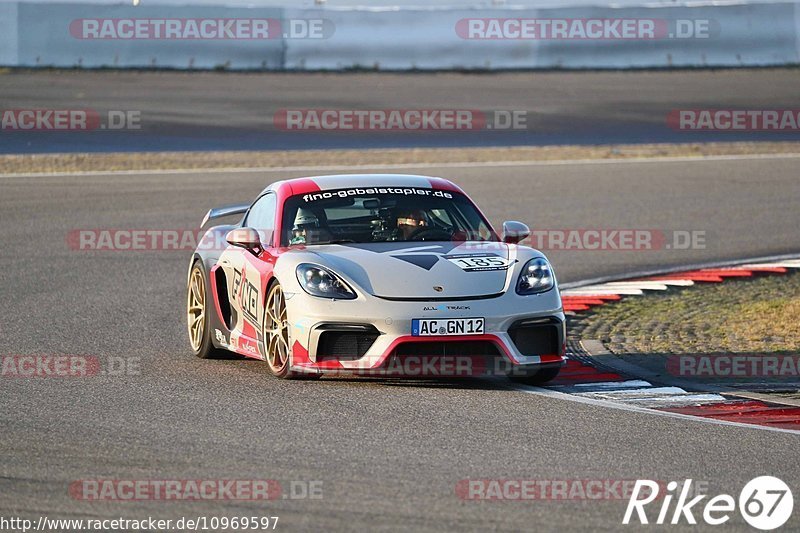 Bild #10969597 - Touristenfahrten Nürburgring GP-Strecke (29.09.2020)