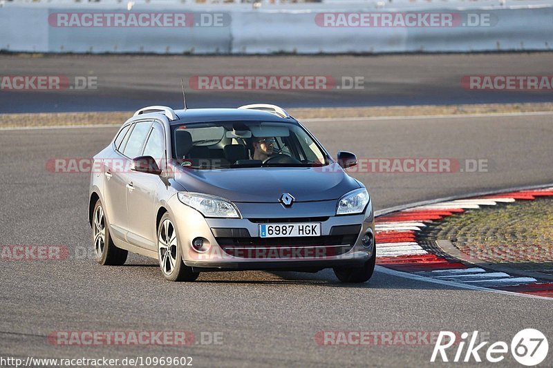 Bild #10969602 - Touristenfahrten Nürburgring GP-Strecke (29.09.2020)