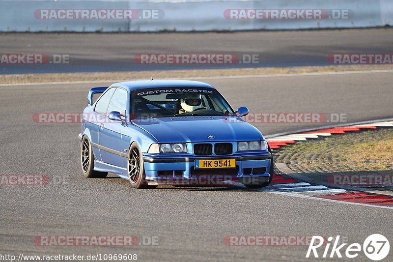 Bild #10969608 - Touristenfahrten Nürburgring GP-Strecke (29.09.2020)