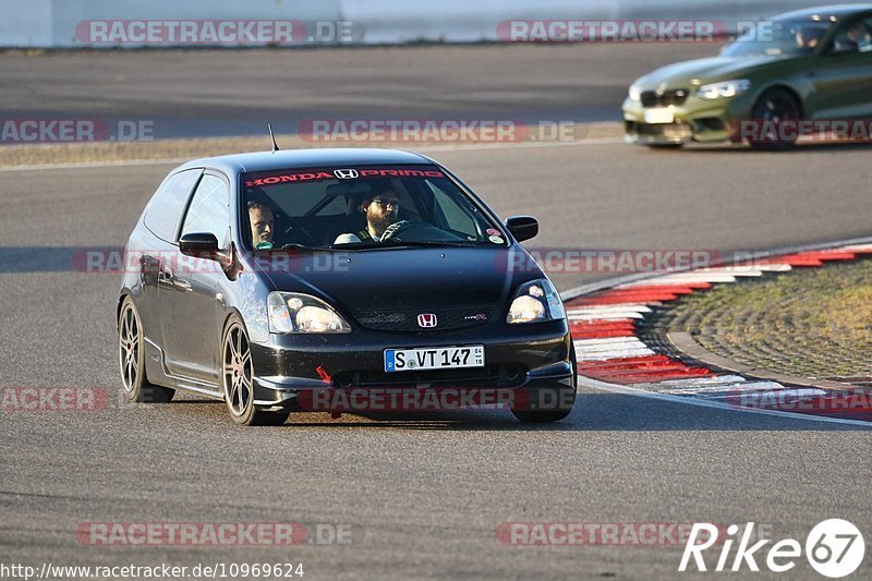 Bild #10969624 - Touristenfahrten Nürburgring GP-Strecke (29.09.2020)