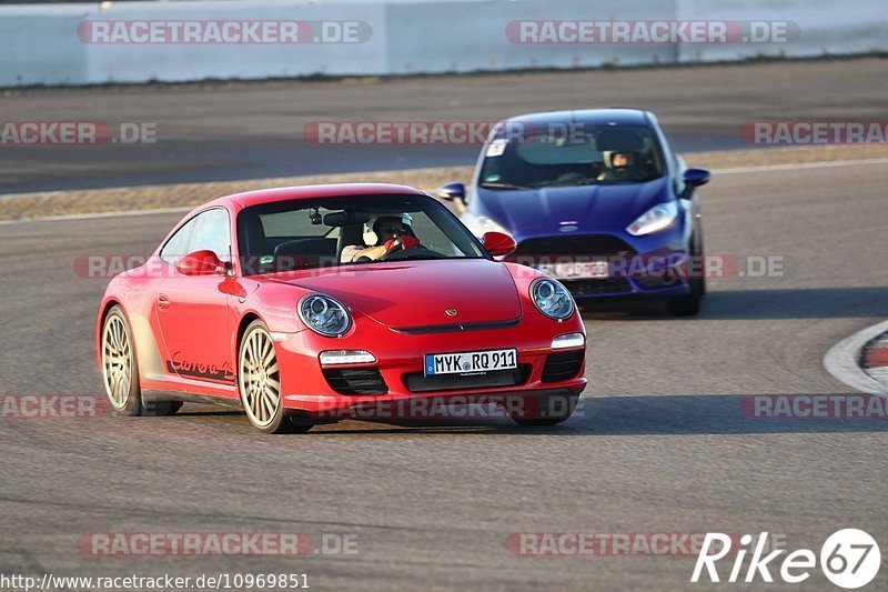 Bild #10969851 - Touristenfahrten Nürburgring GP-Strecke (29.09.2020)