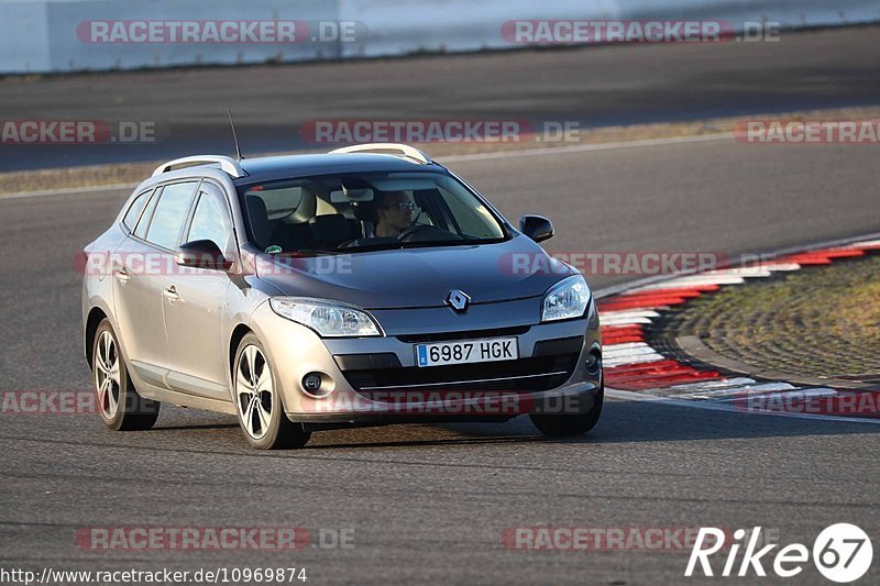 Bild #10969874 - Touristenfahrten Nürburgring GP-Strecke (29.09.2020)