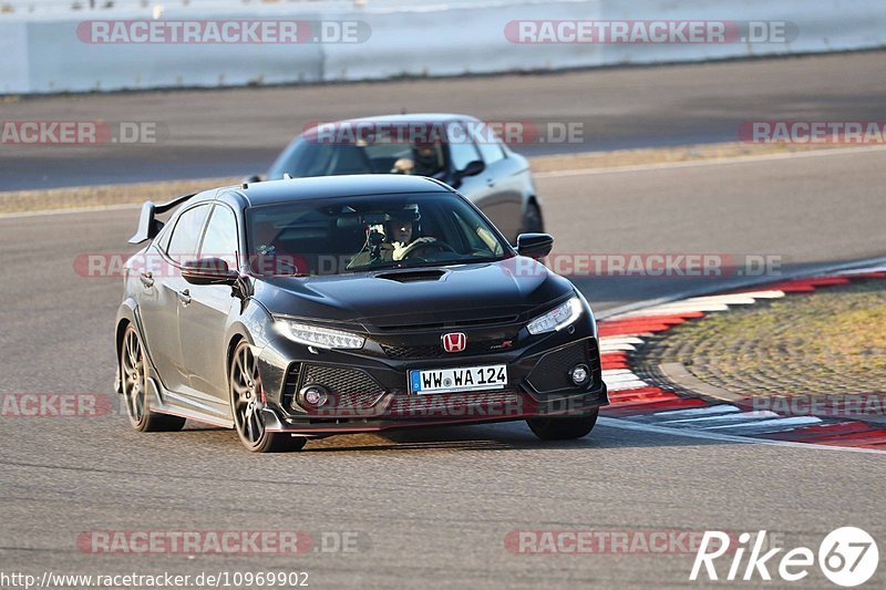 Bild #10969902 - Touristenfahrten Nürburgring GP-Strecke (29.09.2020)