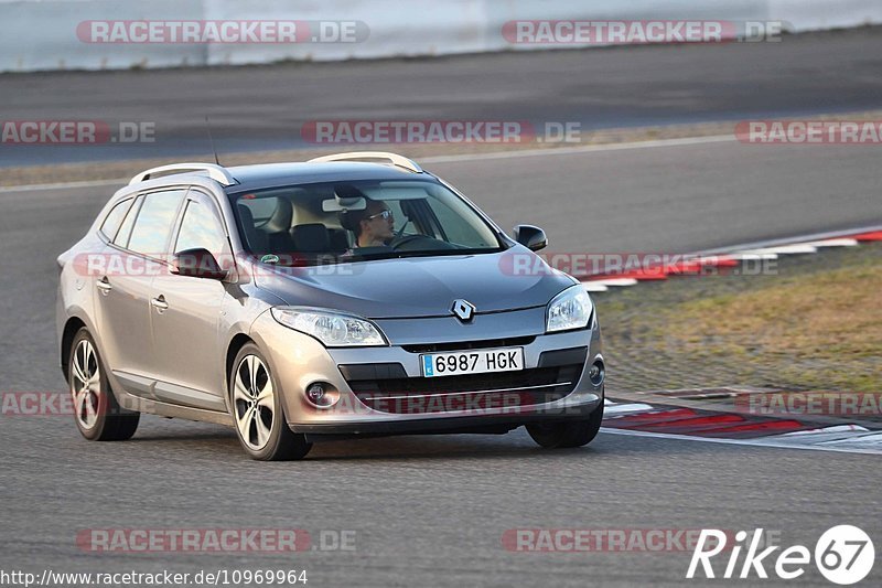 Bild #10969964 - Touristenfahrten Nürburgring GP-Strecke (29.09.2020)