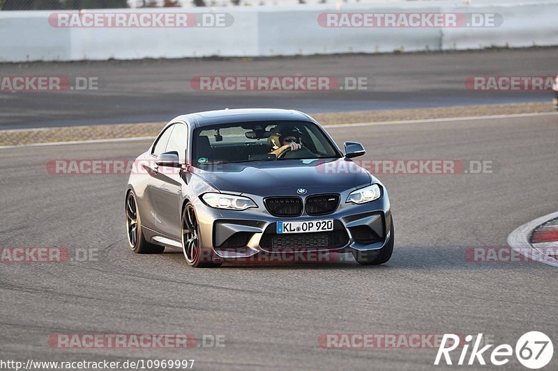 Bild #10969997 - Touristenfahrten Nürburgring GP-Strecke (29.09.2020)