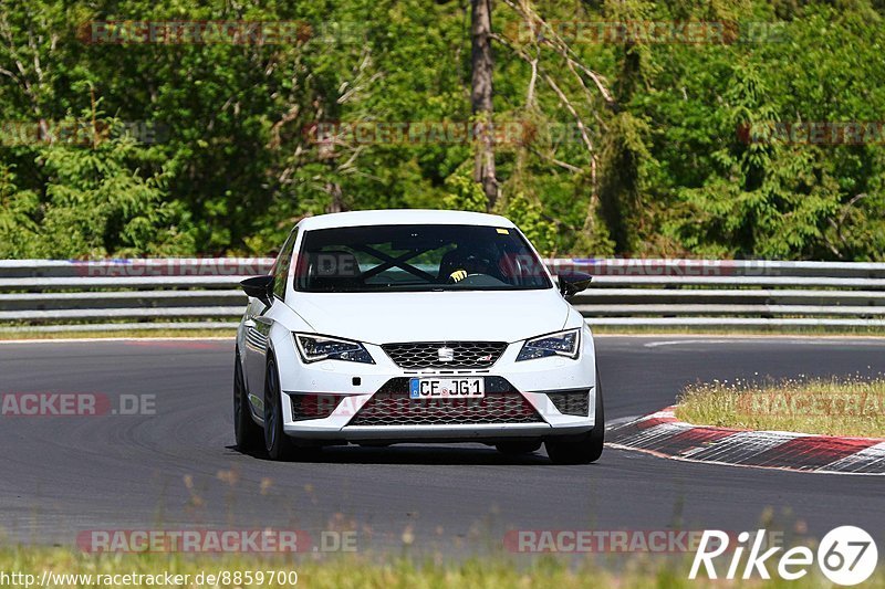 Bild #8859700 - Touristenfahrten Nürburgring Nordschleife (31.05.2020)