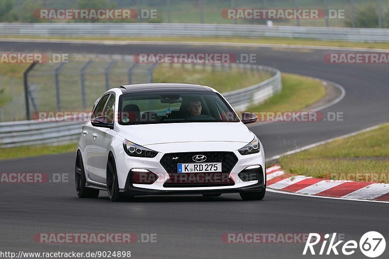 Bild #9024898 - Touristenfahrten Nürburgring Nordschleife (09.06.2020)