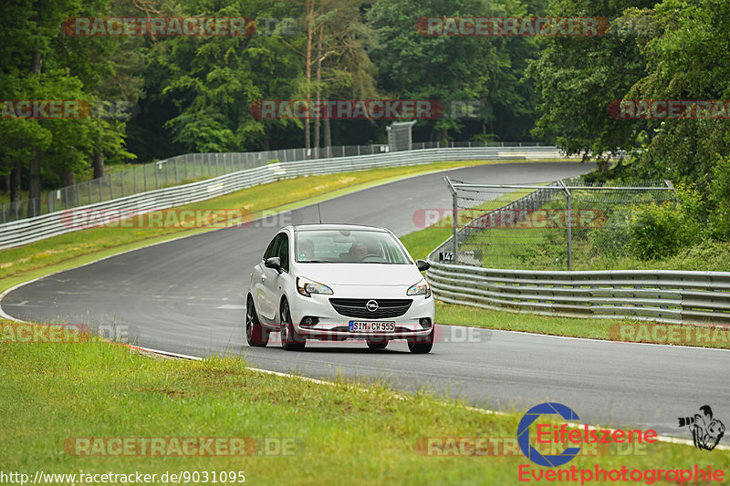 Bild #9031095 - Touristenfahrten Nürburgring Nordschleife (10.06.2020)