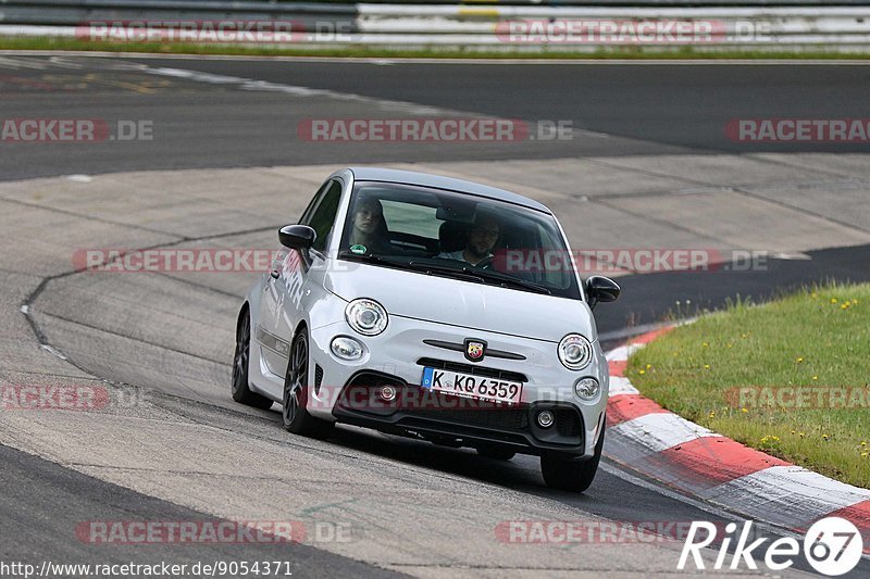 Bild #9054371 - Touristenfahrten Nürburgring Nordschleife (11.06.2020)