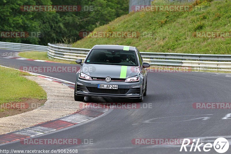 Bild #9062608 - Touristenfahrten Nürburgring Nordschleife (11.06.2020)