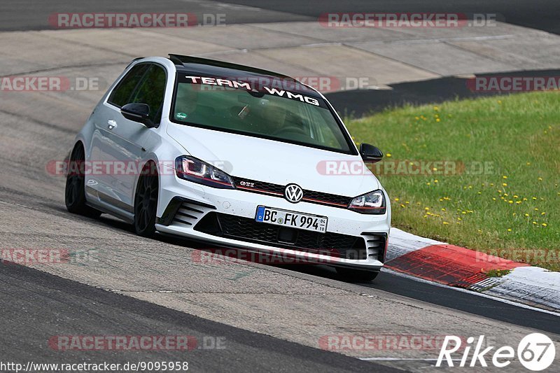 Bild #9095958 - Touristenfahrten Nürburgring Nordschleife (13.06.2020)