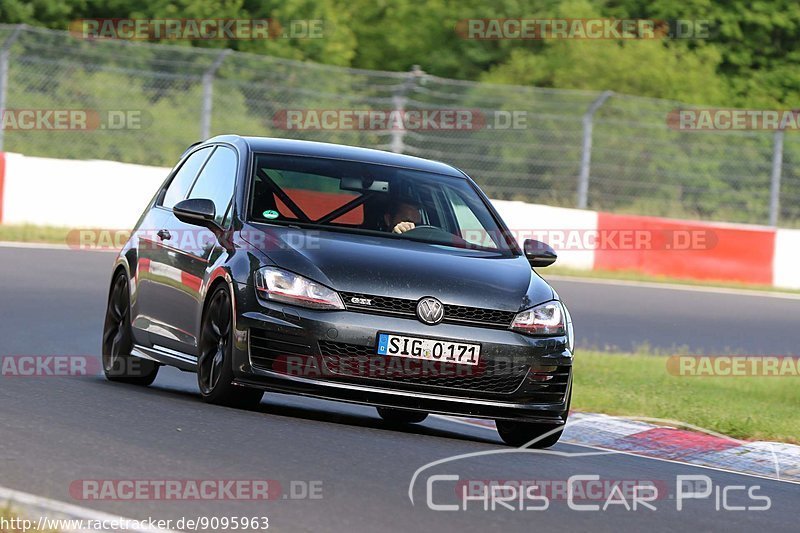 Bild #9095963 - Touristenfahrten Nürburgring Nordschleife (13.06.2020)