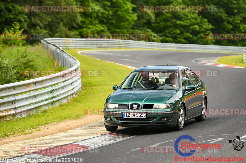 Bild #9097830 - Touristenfahrten Nürburgring Nordschleife (13.06.2020)