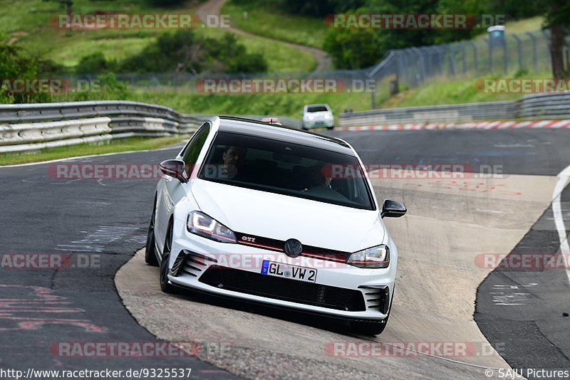 Bild #9325537 - Touristenfahrten Nürburgring Nordschleife (28.06.2020)