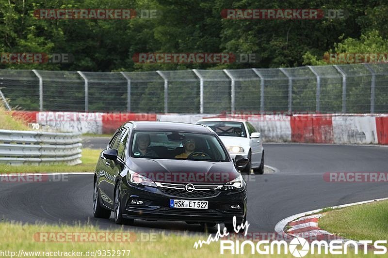 Bild #9352977 - Touristenfahrten Nürburgring Nordschleife (30.06.2020)