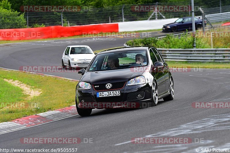 Bild #9505557 - Touristenfahrten Nürburgring Nordschleife (15.07.2020)