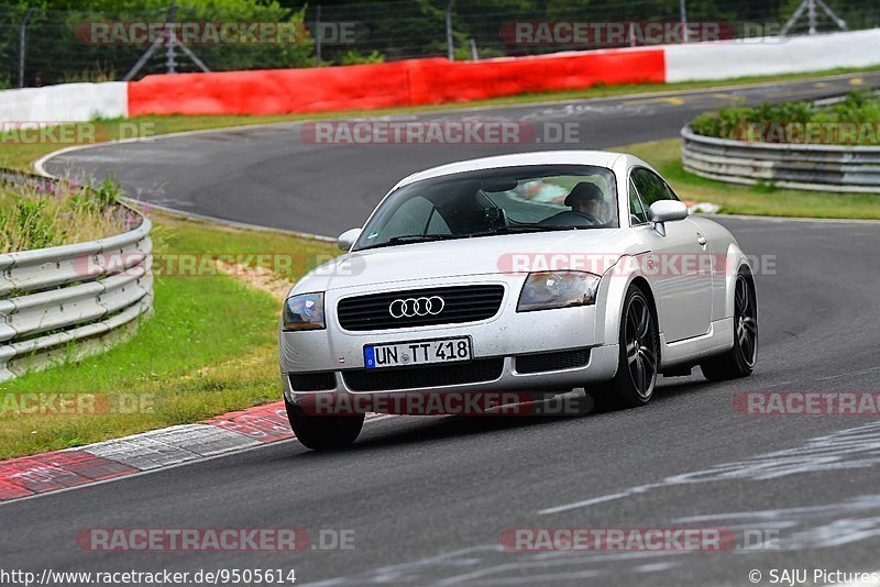 Bild #9505614 - Touristenfahrten Nürburgring Nordschleife (15.07.2020)