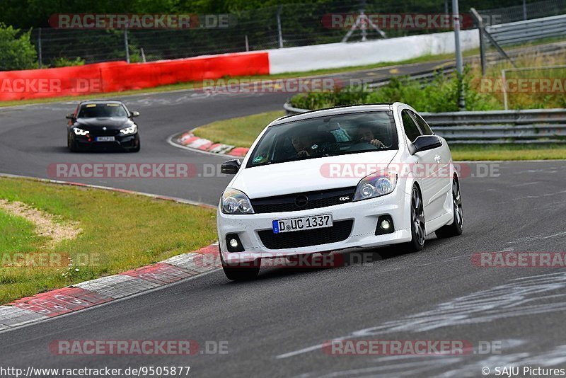 Bild #9505877 - Touristenfahrten Nürburgring Nordschleife (15.07.2020)