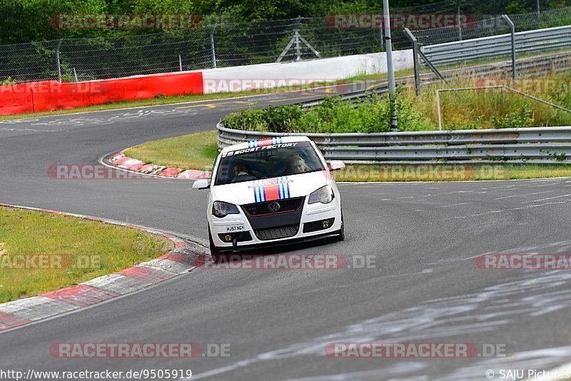 Bild #9505919 - Touristenfahrten Nürburgring Nordschleife (15.07.2020)