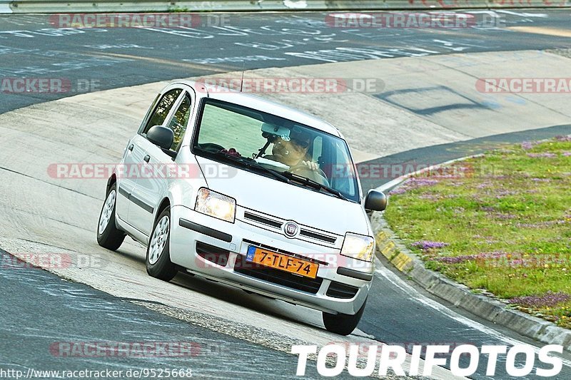 Bild #9525668 - Touristenfahrten Nürburgring Nordschleife (17.07.2020)