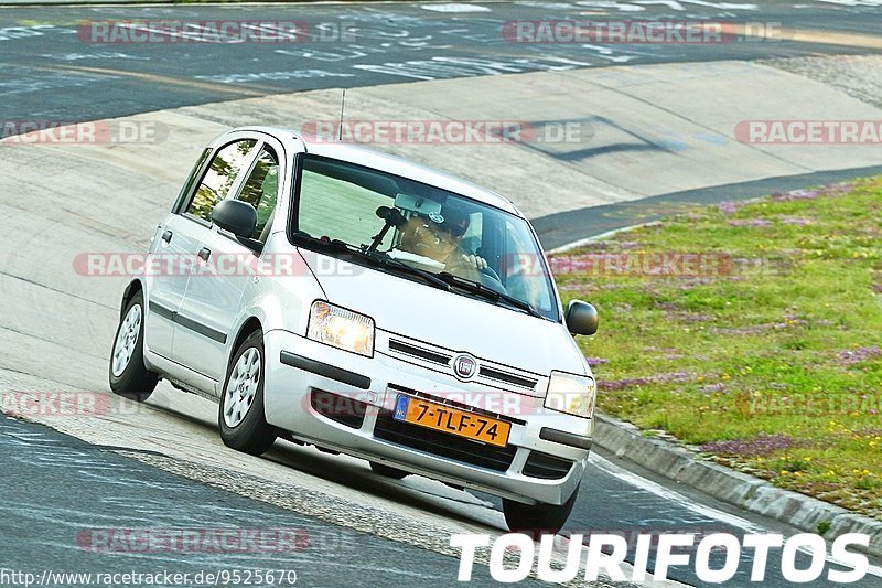 Bild #9525670 - Touristenfahrten Nürburgring Nordschleife (17.07.2020)