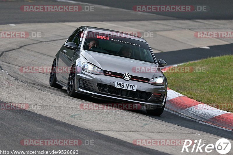 Bild #9528893 - Touristenfahrten Nürburgring Nordschleife (18.07.2020)