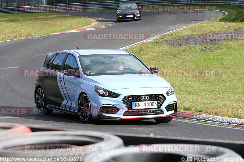 Bild #9588675 - Touristenfahrten Nürburgring Nordschleife (18.07.2020)