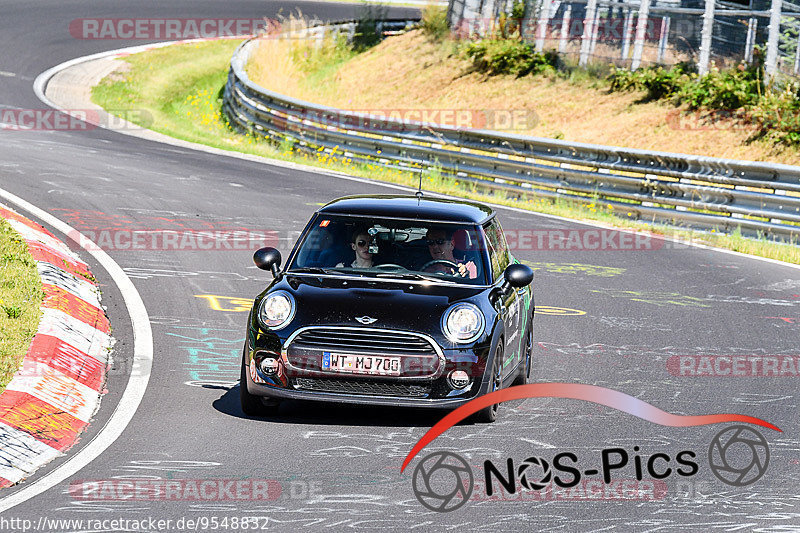 Bild #9548832 - Touristenfahrten Nürburgring Nordschleife (19.07.2020)