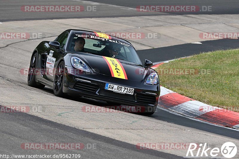 Bild #9562709 - Touristenfahrten Nürburgring Nordschleife (19.07.2020)