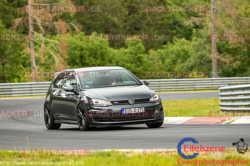 Bild #9565405 - Touristenfahrten Nürburgring Nordschleife (19.07.2020)