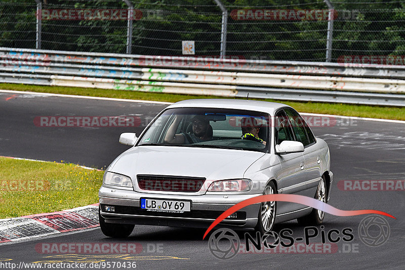 Bild #9570436 - Touristenfahrten Nürburgring Nordschleife (19.07.2020)