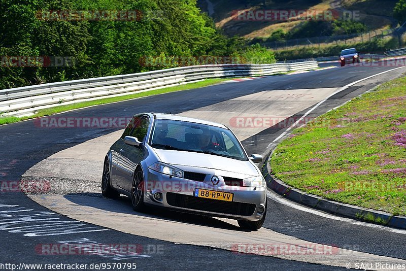 Bild #9570795 - Touristenfahrten Nürburgring Nordschleife (19.07.2020)