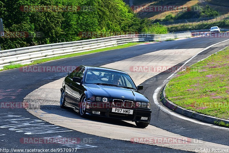 Bild #9570977 - Touristenfahrten Nürburgring Nordschleife (19.07.2020)