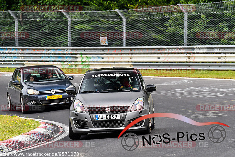 Bild #9571070 - Touristenfahrten Nürburgring Nordschleife (19.07.2020)