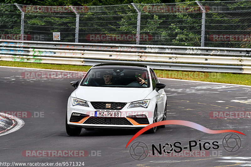 Bild #9571324 - Touristenfahrten Nürburgring Nordschleife (19.07.2020)