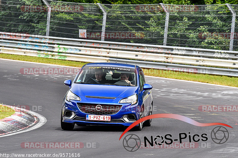 Bild #9571616 - Touristenfahrten Nürburgring Nordschleife (19.07.2020)