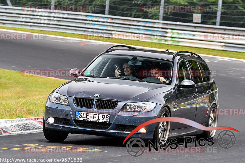 Bild #9571632 - Touristenfahrten Nürburgring Nordschleife (19.07.2020)