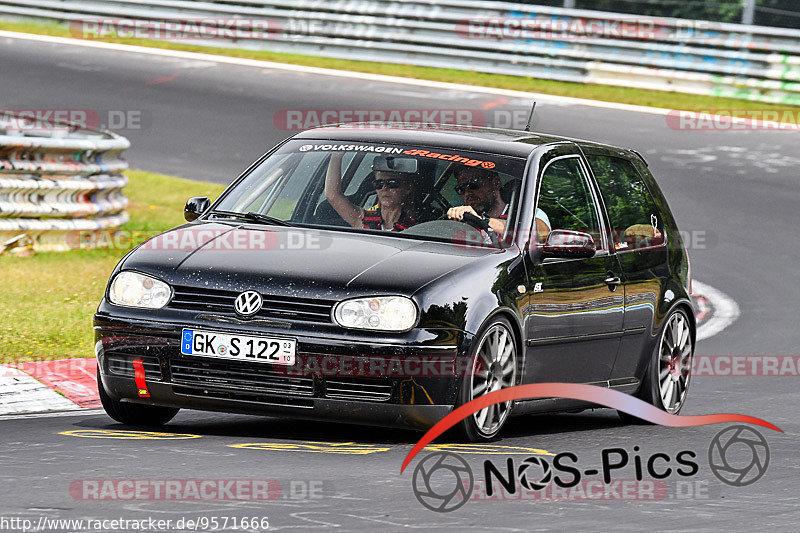 Bild #9571666 - Touristenfahrten Nürburgring Nordschleife (19.07.2020)