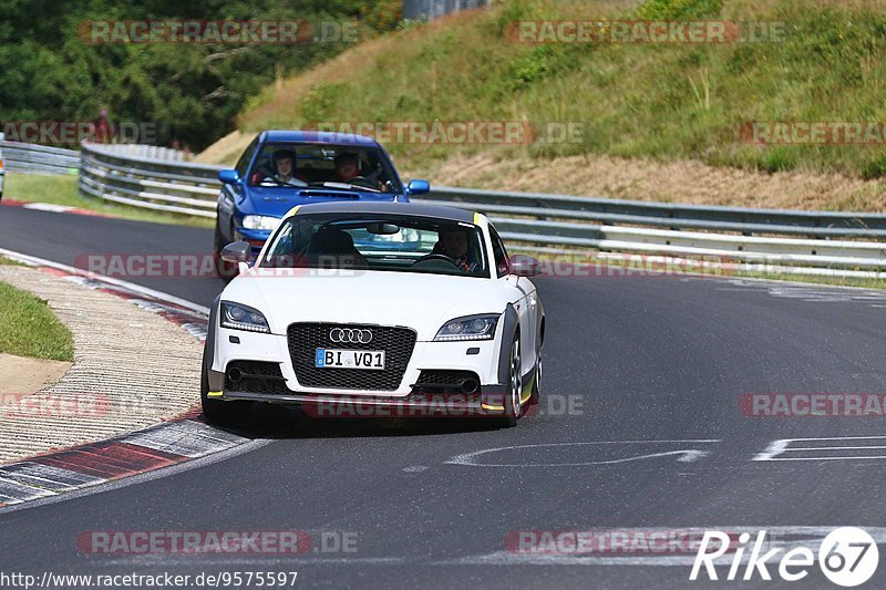 Bild #9575597 - Touristenfahrten Nürburgring Nordschleife (19.07.2020)