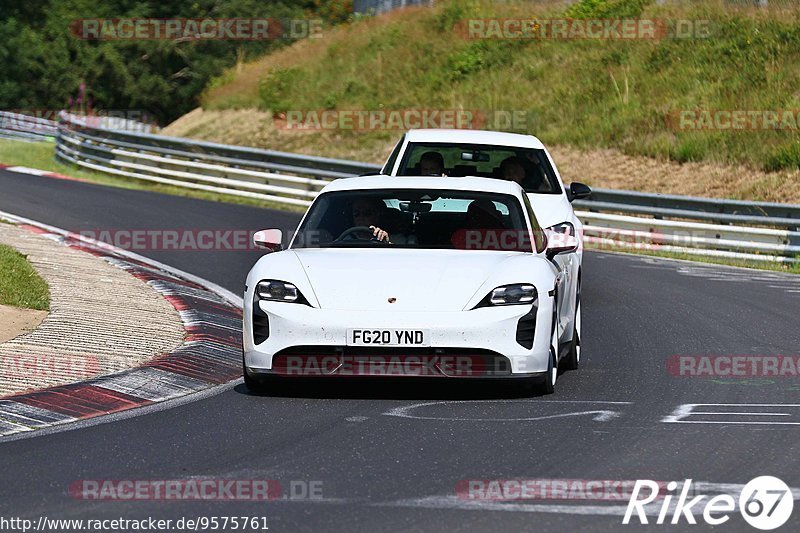 Bild #9575761 - Touristenfahrten Nürburgring Nordschleife (19.07.2020)