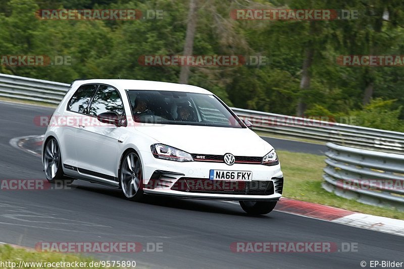 Bild #9575890 - Touristenfahrten Nürburgring Nordschleife (19.07.2020)