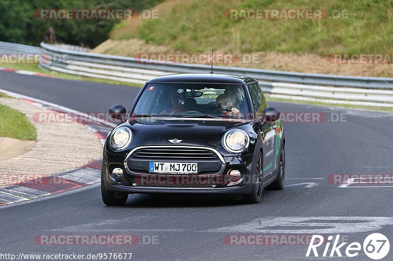 Bild #9576677 - Touristenfahrten Nürburgring Nordschleife (19.07.2020)