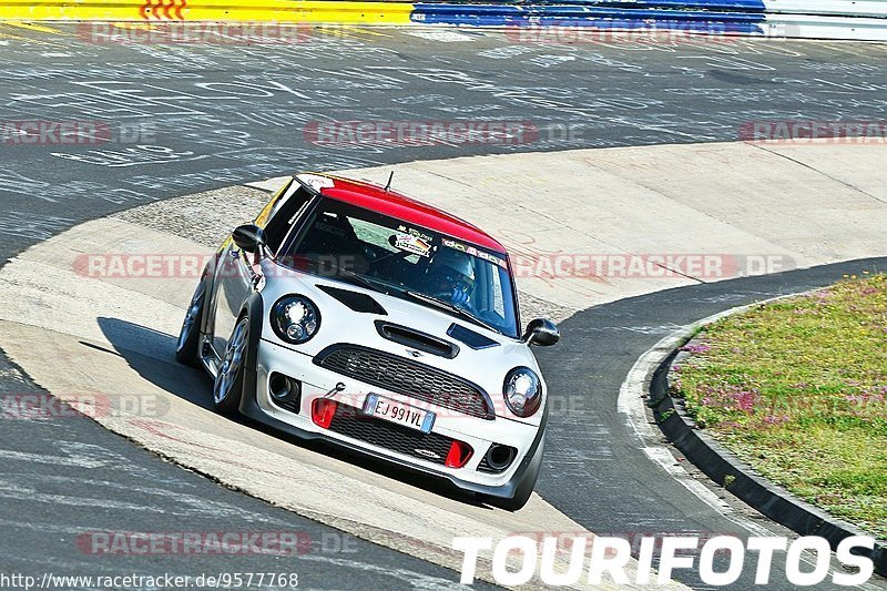 Bild #9577768 - Touristenfahrten Nürburgring Nordschleife (19.07.2020)