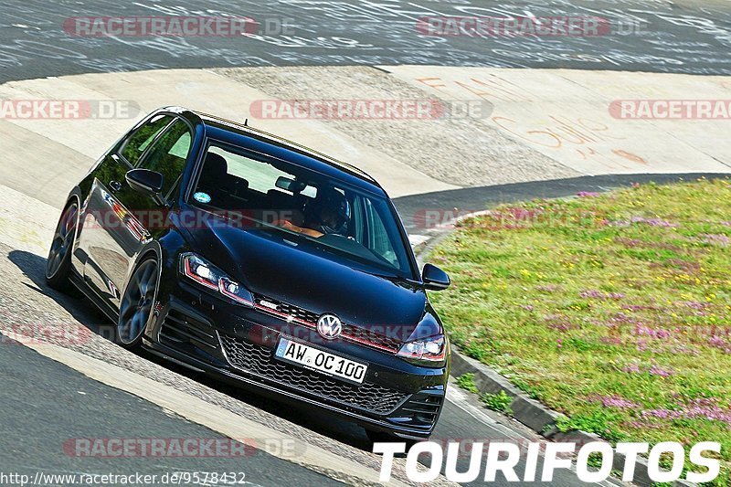 Bild #9578432 - Touristenfahrten Nürburgring Nordschleife (19.07.2020)