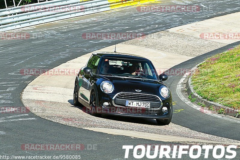 Bild #9580085 - Touristenfahrten Nürburgring Nordschleife (19.07.2020)