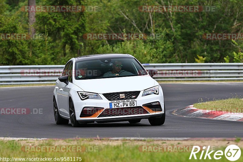 Bild #9581175 - Touristenfahrten Nürburgring Nordschleife (19.07.2020)