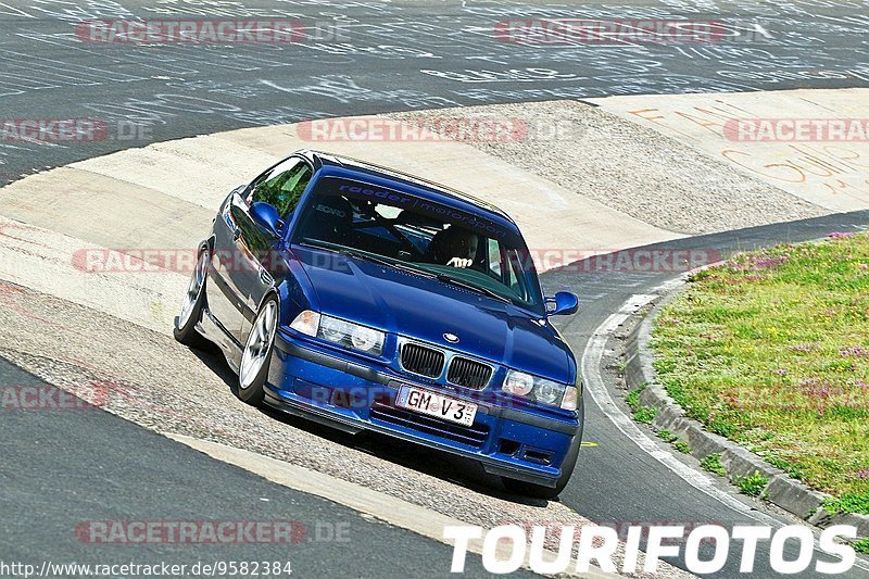 Bild #9582384 - Touristenfahrten Nürburgring Nordschleife (19.07.2020)